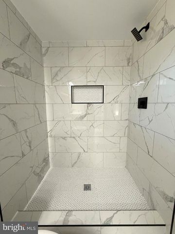 7405 ALBEMARLE DR, Manassas, VA 20111