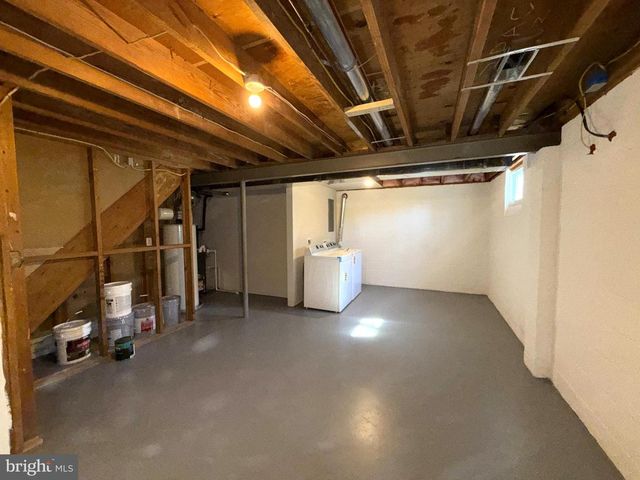 7405 ALBEMARLE DR, Manassas, VA 20111