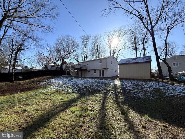 7405 ALBEMARLE DR, Manassas, VA 20111