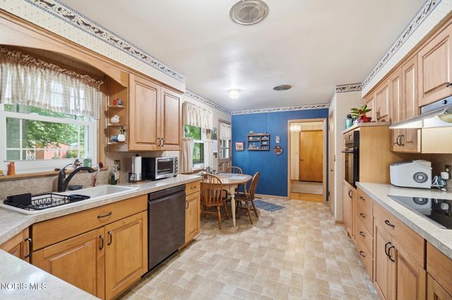 1020 Gustin Avenue, Bowling Green, OH 43402