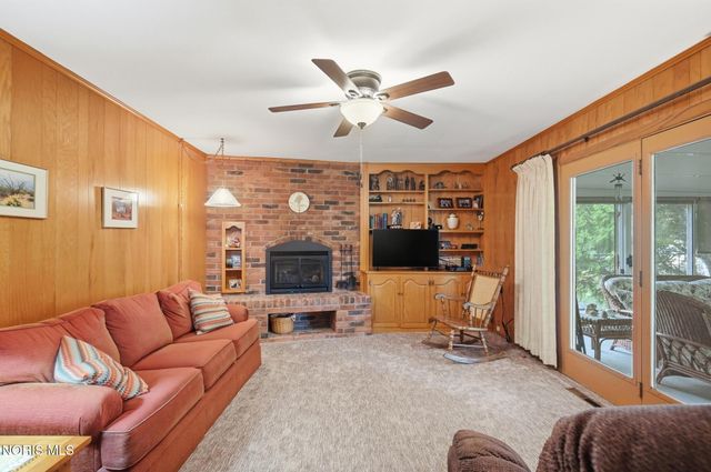 1020 Gustin Avenue, Bowling Green, OH 43402