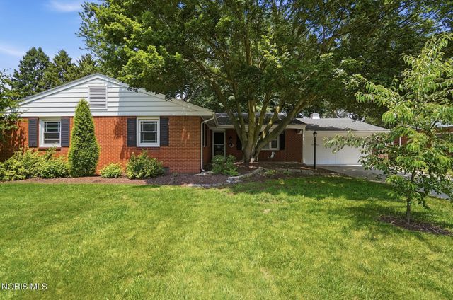 1020 Gustin Avenue, Bowling Green, OH 43402