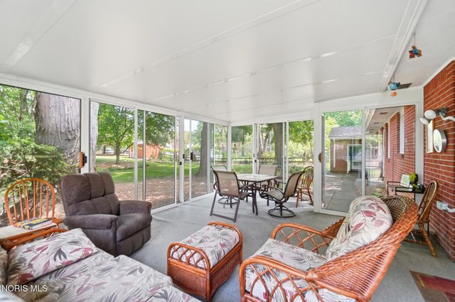 1020 Gustin Avenue, Bowling Green, OH 43402