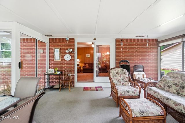 1020 Gustin Avenue, Bowling Green, OH 43402