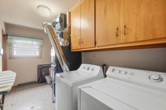 1020 Gustin Avenue, Bowling Green, OH 43402