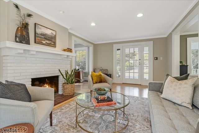 8 Kendal Ave, Maplewood Twp., NJ 07040