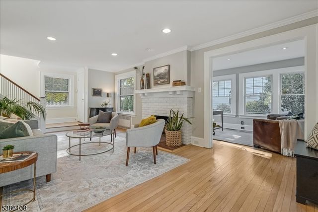 8 Kendal Ave, Maplewood Twp., NJ 07040