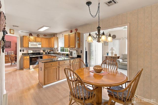 567-B Nutley Drive, Monroe, NJ 08831