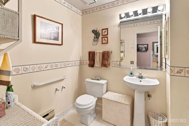 567-B Nutley Drive, Monroe, NJ 08831