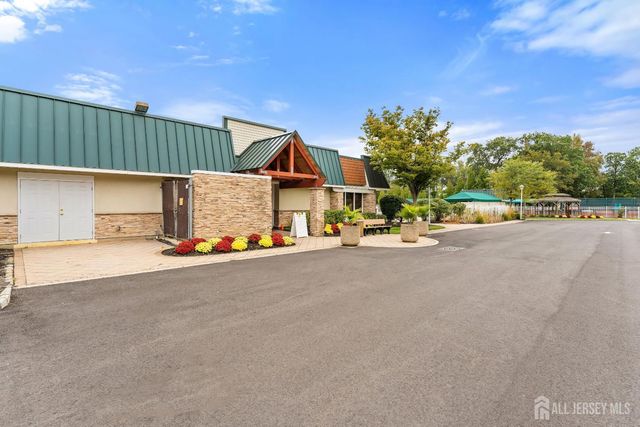 567-B Nutley Drive, Monroe, NJ 08831