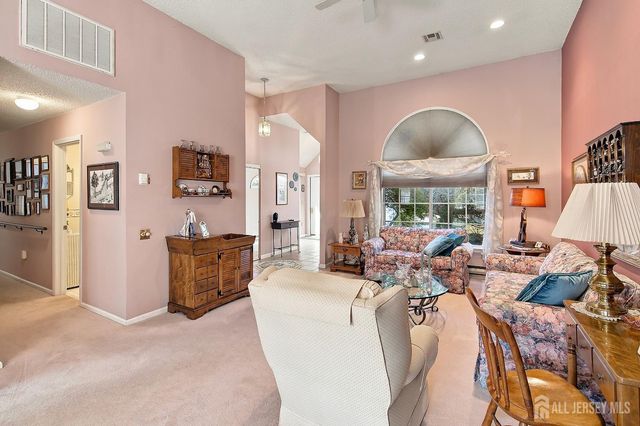 567-B Nutley Drive, Monroe, NJ 08831