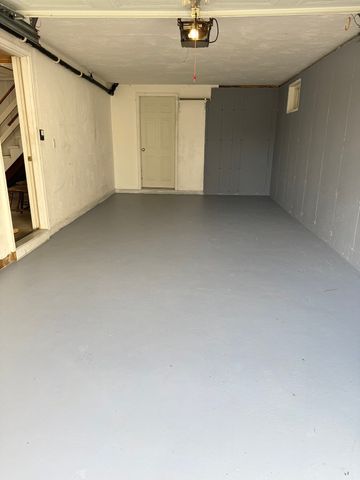 711 S Barre Road, Barre, MA 01005