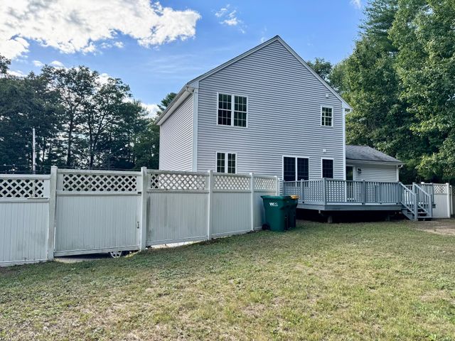 711 S Barre Road, Barre, MA 01005