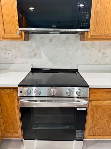 711 S Barre Road, Barre, MA 01005