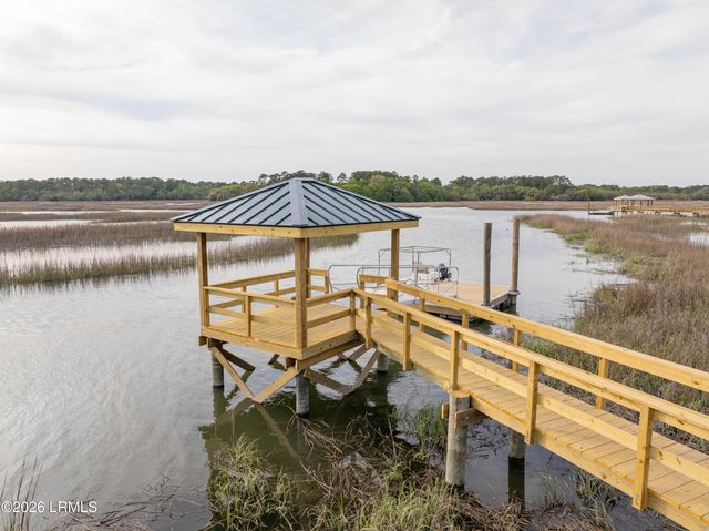 1073 Otter Circle, Beaufort, SC 29902