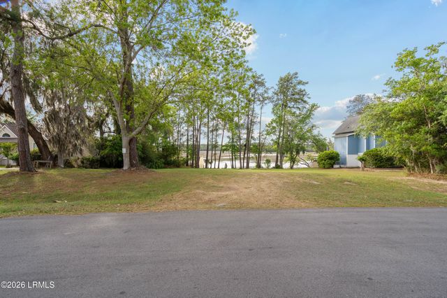 1073 Otter Circle, Beaufort, SC 29902