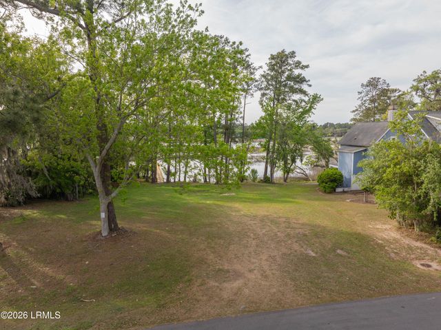 1073 Otter Circle, Beaufort, SC 29902