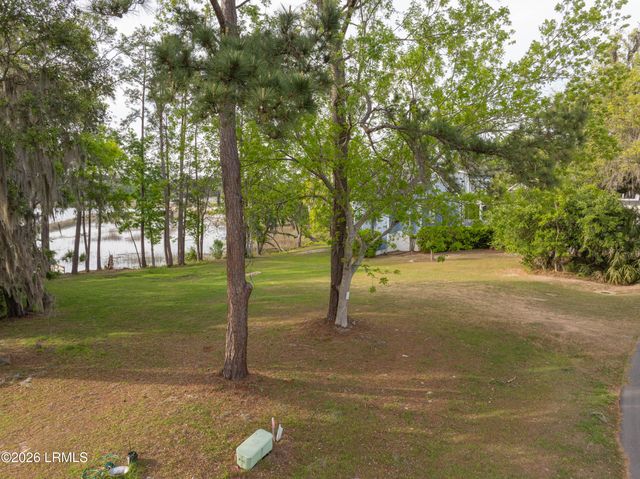 1073 Otter Circle, Beaufort, SC 29902