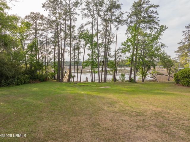 1073 Otter Circle, Beaufort, SC 29902