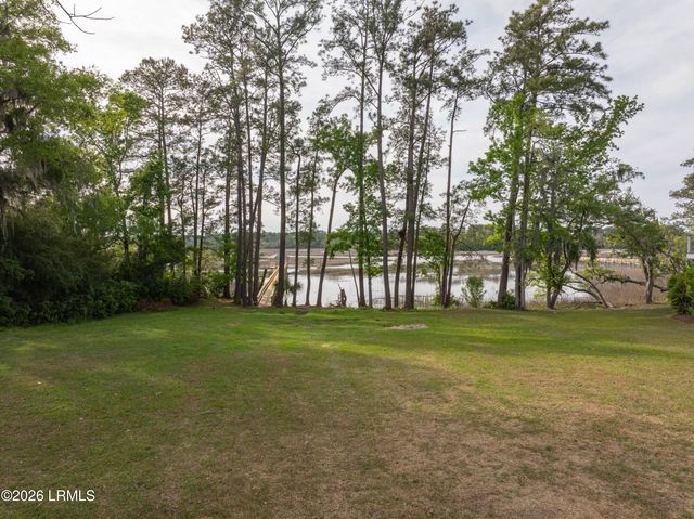 1073 Otter Circle, Beaufort, SC 29902