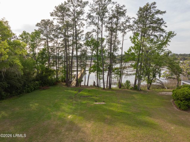 1073 Otter Circle, Beaufort, SC 29902