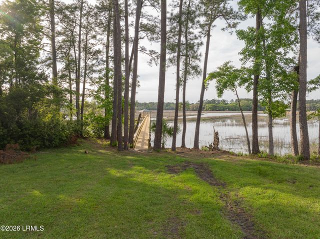 1073 Otter Circle, Beaufort, SC 29902
