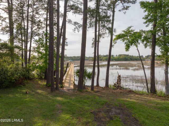 1073 Otter Circle, Beaufort, SC 29902