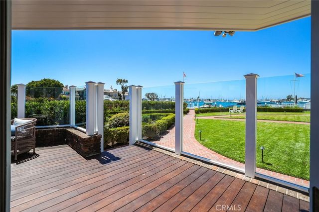 21 Bay Island, Newport Beach, CA 92661