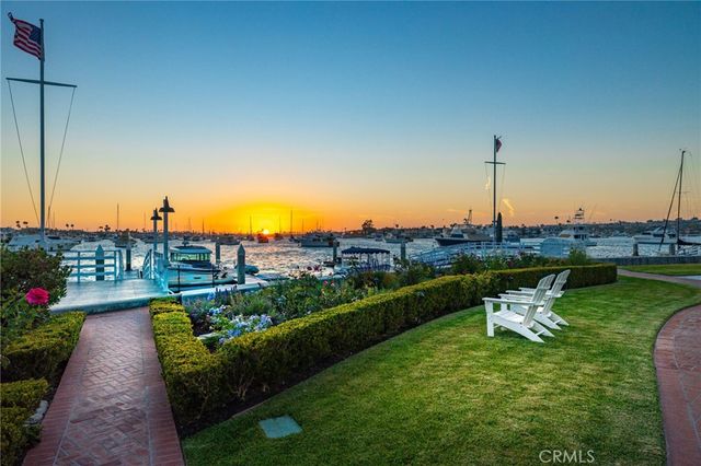 21 Bay Island, Newport Beach, CA 92661