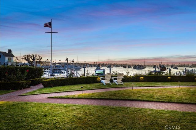 21 Bay Island, Newport Beach, CA 92661