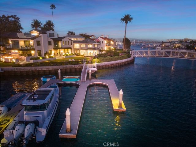 21 Bay Island, Newport Beach, CA 92661