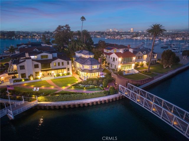 21 Bay Island, Newport Beach, CA 92661