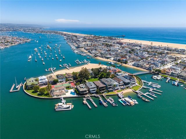21 Bay Island, Newport Beach, CA 92661