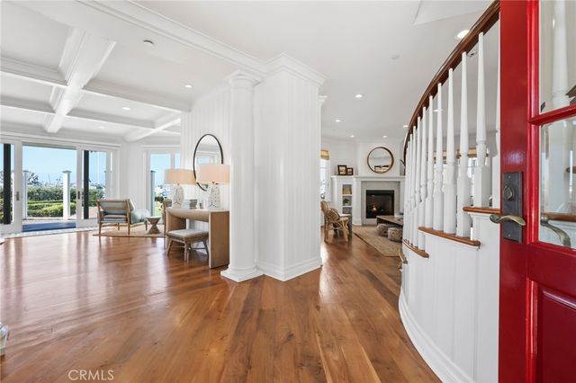21 Bay Island, Newport Beach, CA 92661