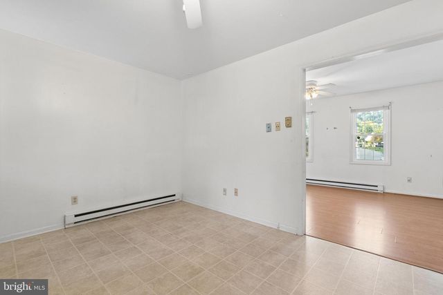 24 WETHERBURN DR, Downingtown, PA 19335