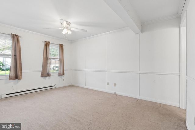 24 WETHERBURN DR, Downingtown, PA 19335