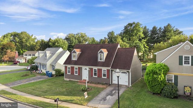 24 WETHERBURN DR, Downingtown, PA 19335