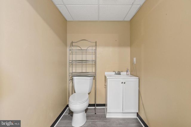 24 WETHERBURN DR, Downingtown, PA 19335