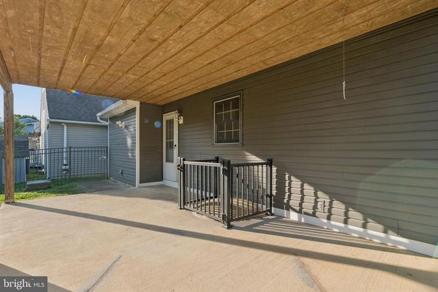24 WETHERBURN DR, Downingtown, PA 19335