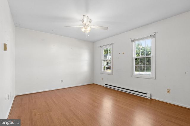 24 WETHERBURN DR, Downingtown, PA 19335