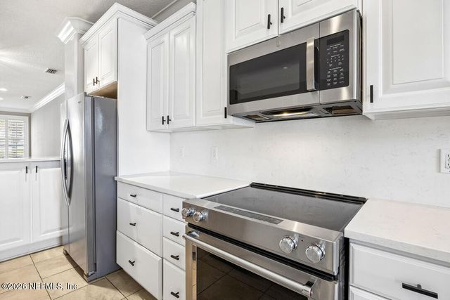 905 N 2ND Street N F, Jacksonville Beach, FL 32250