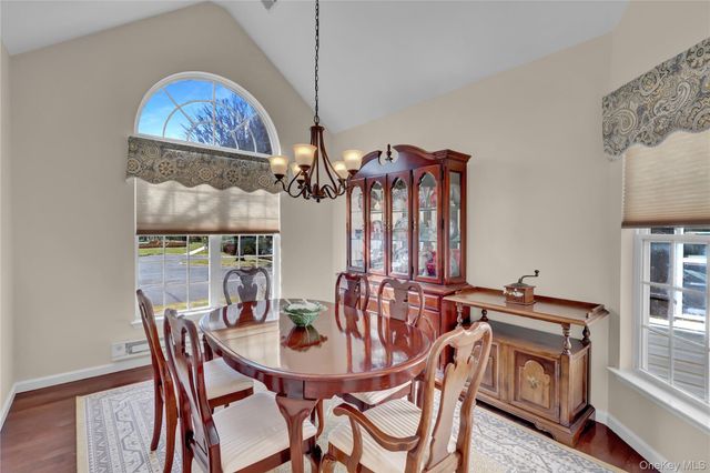 77 Constantine Way, Mount Sinai, NY 11766