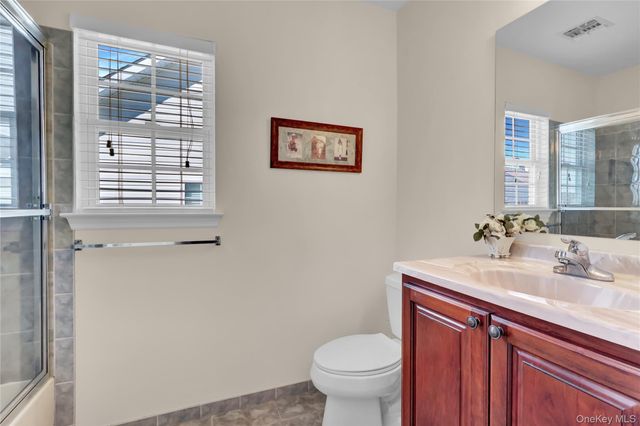 77 Constantine Way, Mount Sinai, NY 11766