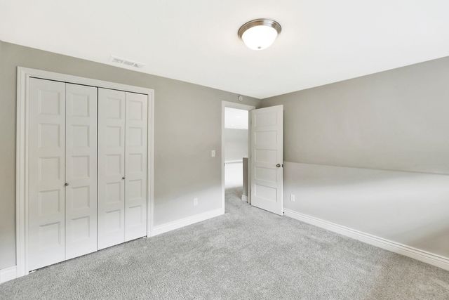 2829 E Mantane Circle, Wichita, KS 67219