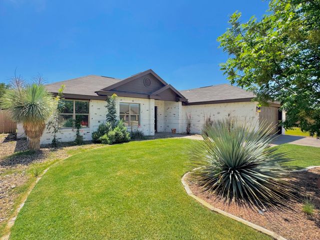 1209 Daniel Street, San Angelo, TX 76905