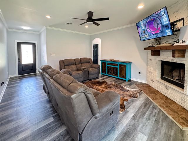 1209 Daniel Street, San Angelo, TX 76905