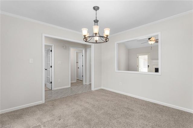 5900 Cottonwood Lane, Winston-salem, NC 27103