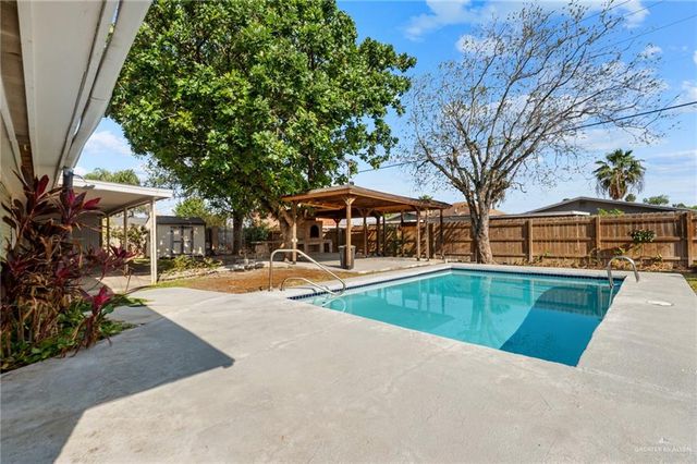 1418 Marigold Avenue, Mcallen, TX 78501