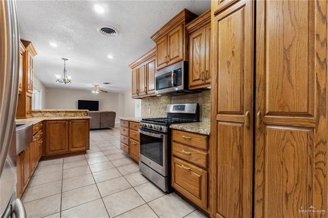 1418 Marigold Avenue, Mcallen, TX 78501