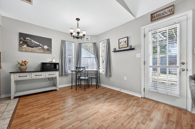 1057 Emerald Lane, Fort Walton Beach, FL 32547